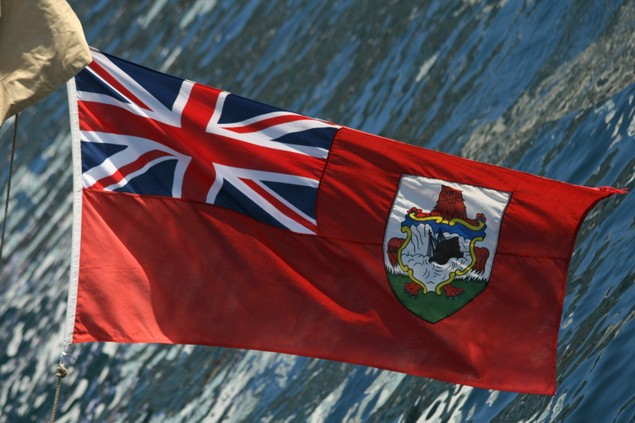 islas-bermudas-turismo-banderas